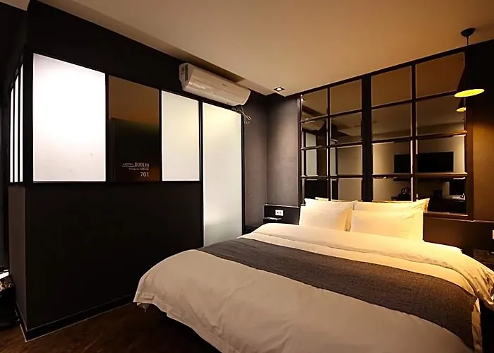 Dublin 모텔 3*
